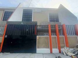  House for sale in Gayungan, Surabaya, Gayungan