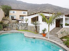 Villa 4 chambre à vendre à Santiago De Surco, Lima, Santiago De Surco, Lima, Lima, Pérou