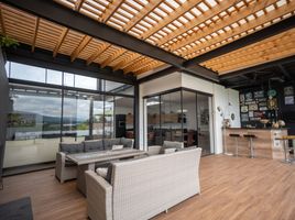 3 Habitación Casa en venta en Nayon, Pichincha, Nayon
