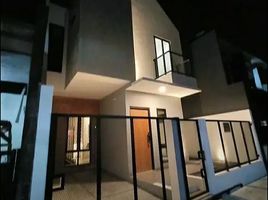 4 Kamar Rumah for sale in Margacinta, Bandung, Margacinta