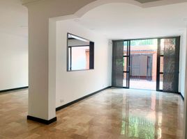 4 Habitación Villa en venta en Medellín, Antioquia, Medellín