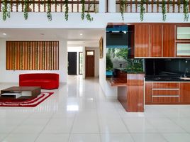 8 Bedroom Villa for sale in Pondok Indah Mall, Kebayoran Lama, Kebayoran Lama