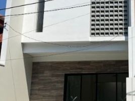 4 Habitación Casa en venta en Rungkut, East Jawa, Rungkut