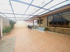 5 Bedroom Villa for sale in Cathedral of the Immaculate Conception, Cuenca, Cuenca, Cuenca