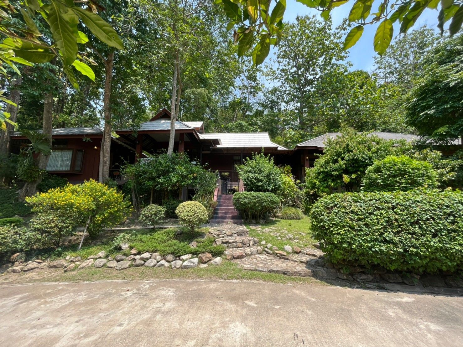4 Bedroom House For Rent In Ban Pong, Chiang Mai