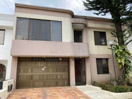 6 Bedroom Villa for sale in Palmetto Plaza Shopping Mall, Cali, Cali