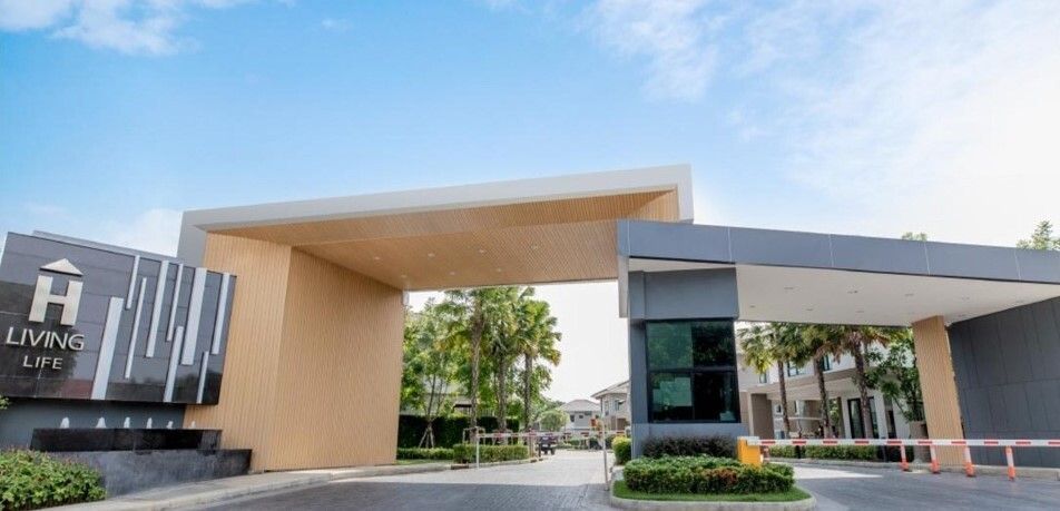 4 Bedroom Villa For Rent At H Living Life Chaipornwithi