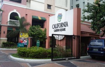 California Garden Square in Mandaluyong City, Metro Manila